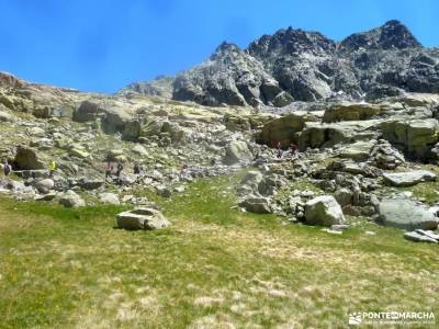 Laguna Grande,Garganta Gredos;san mames madrid barranca sierra cabrera mercadillos navideños madrid